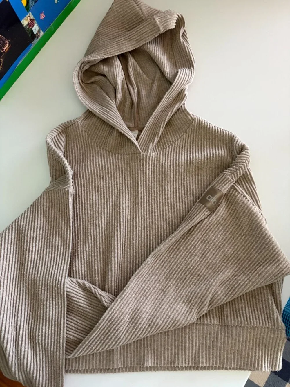 ALO Muse Hoodie Ribbed Cropped Sweatshirt - Gravel Heather - Size XS